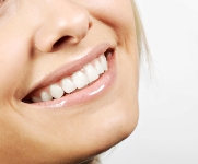 Porcelain veneers can look beautiful